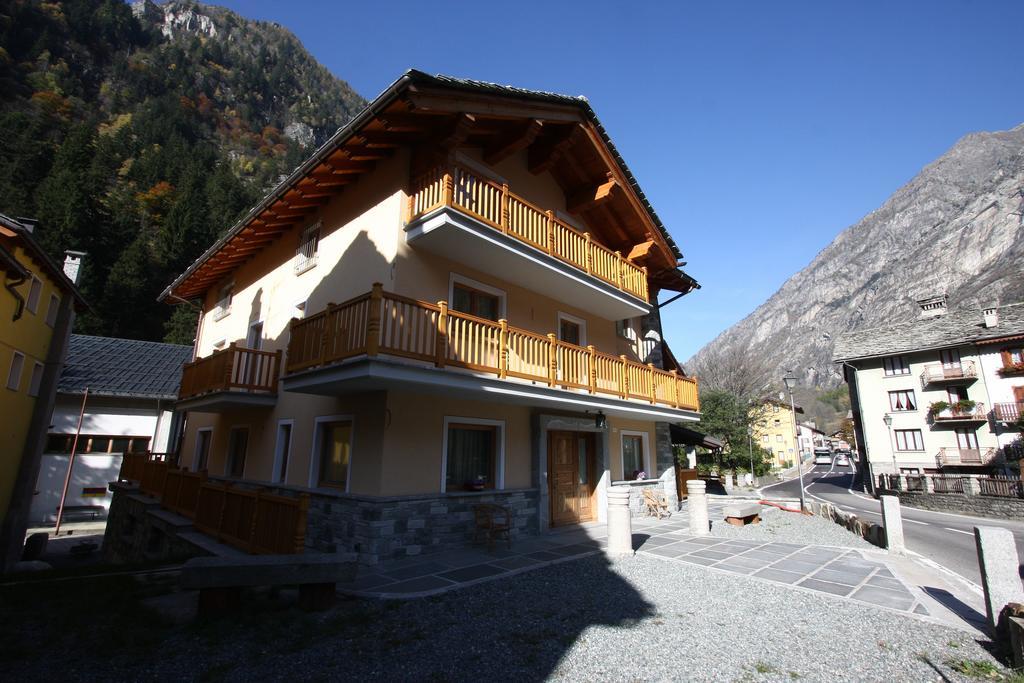 Villa Giuditta Residence Gaby Eksteriør bilde