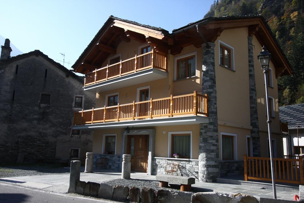 Villa Giuditta Residence Gaby Eksteriør bilde