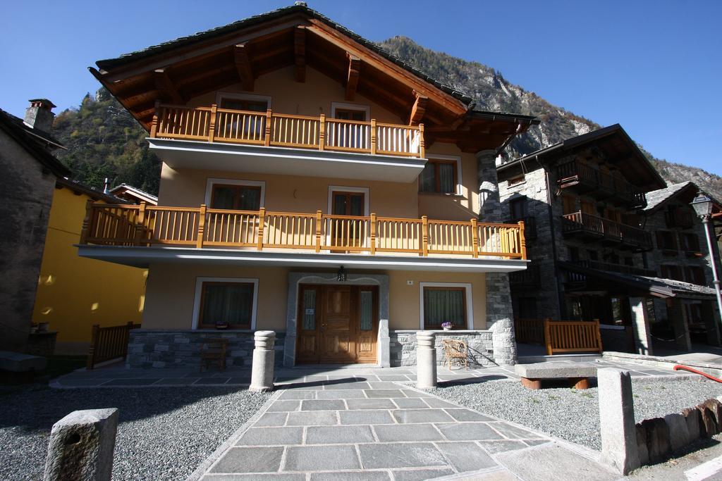 Villa Giuditta Residence Gaby Eksteriør bilde